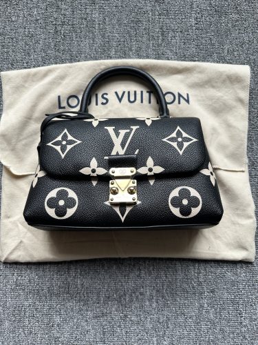 Louis Vuitton M45978 Madeleine BB Black / Beige photo review