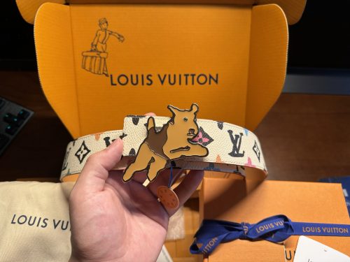 Louis Vuitton X Tyler M8650T Monogram Craggy 40mm Reversible Belt Cream photo review